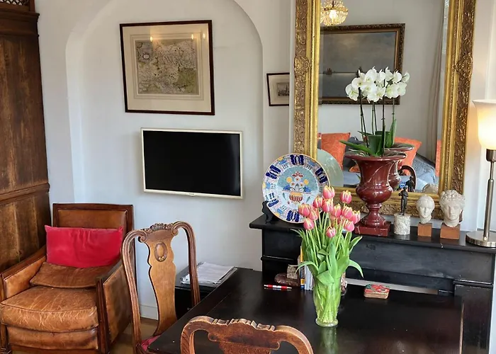 Canal View B&B Amsterdam